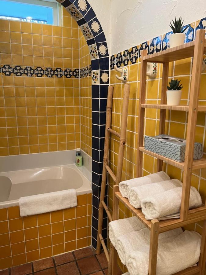 Family Bungalow With Garden For 6-8 People 카잔바드 외부 사진
